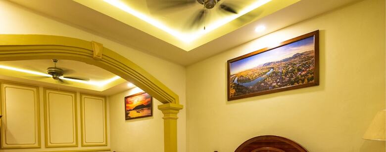Hotel Jasmine Ville Guesthouse