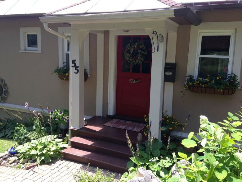 The Red Door B&B