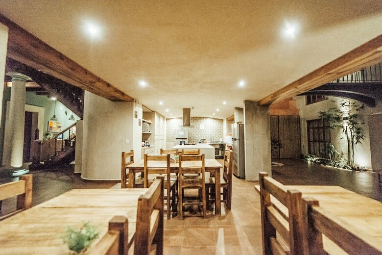 Hostal Kotantik Bed And Breakfast - Adults Only
