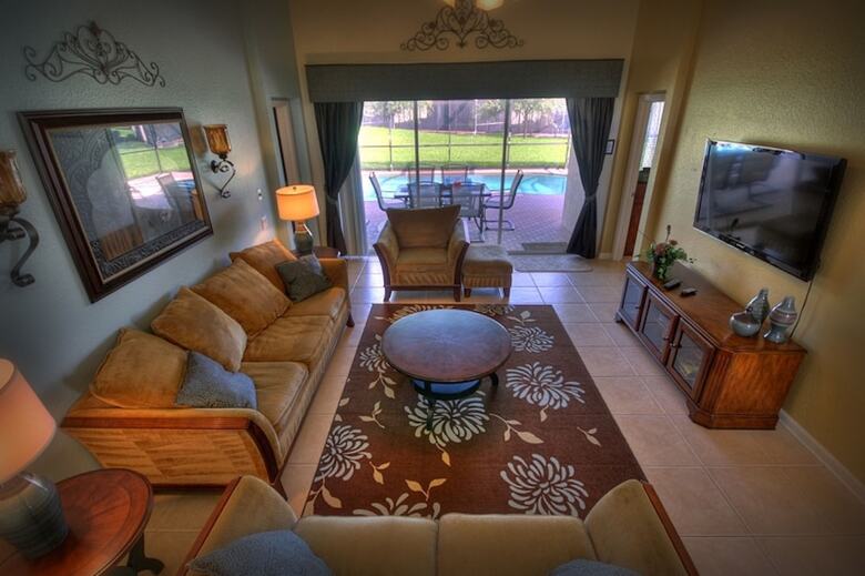 5br 5ba Home In Windsor Hills By Cv-2622