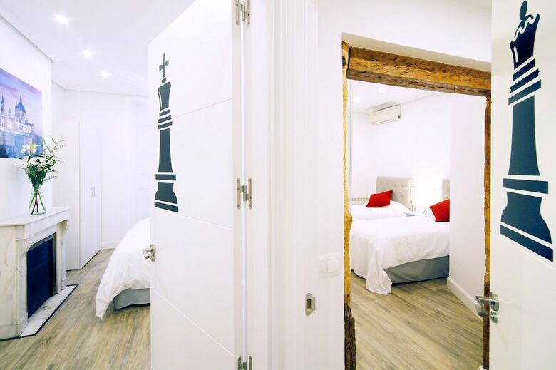 Apartamentos Dobo Homes Puerta Del Sol I