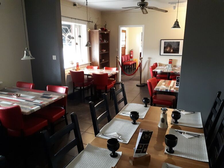 Hotel Eldst� Art Caf� Guesthouse