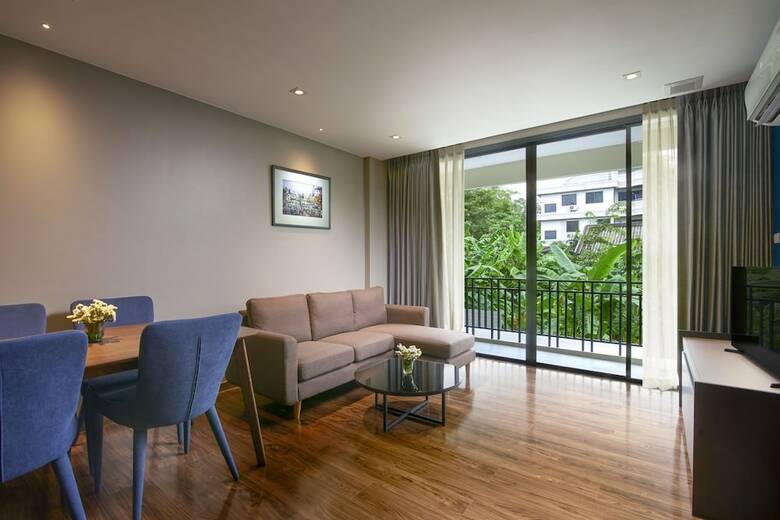 Apartamentos Amp Am House Hotel