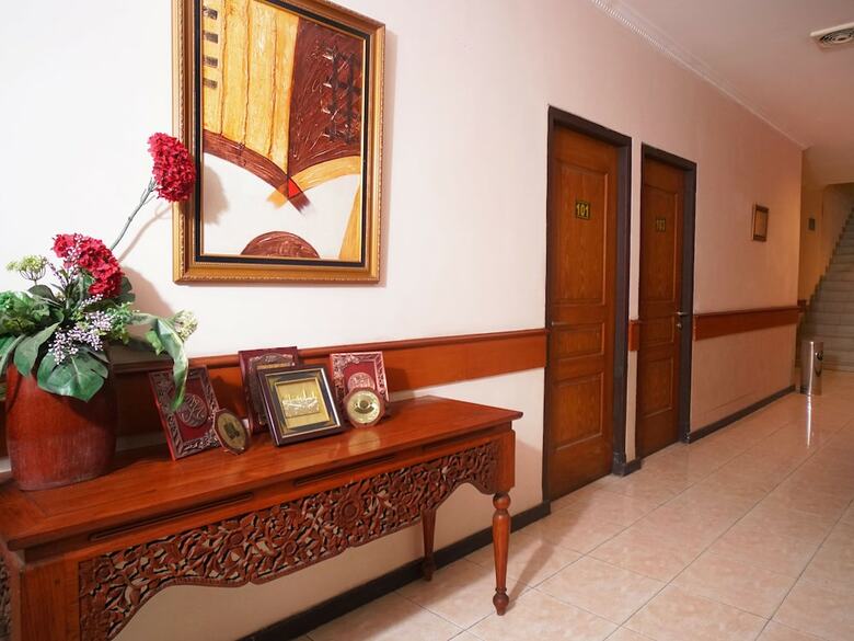 Oyo 142 Hotel Al Furqon Syariah
