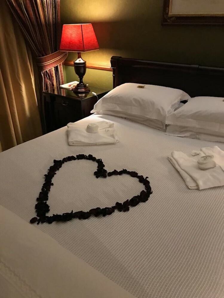 Whistletree Manor Boutique Hotel