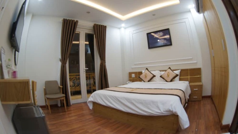 Hotel Khach San Sao Viet