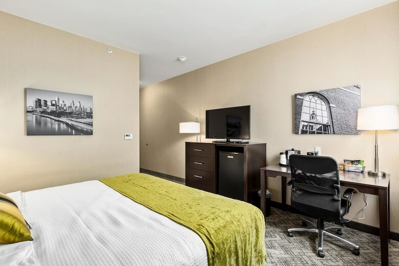Best Western Plus Philadelphia-pennsauken Hotel