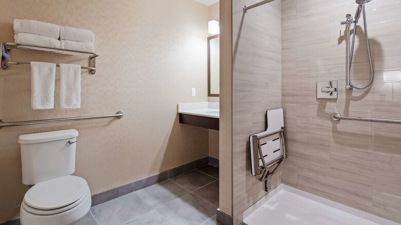 Best Western Plus Philadelphia-pennsauken Hotel