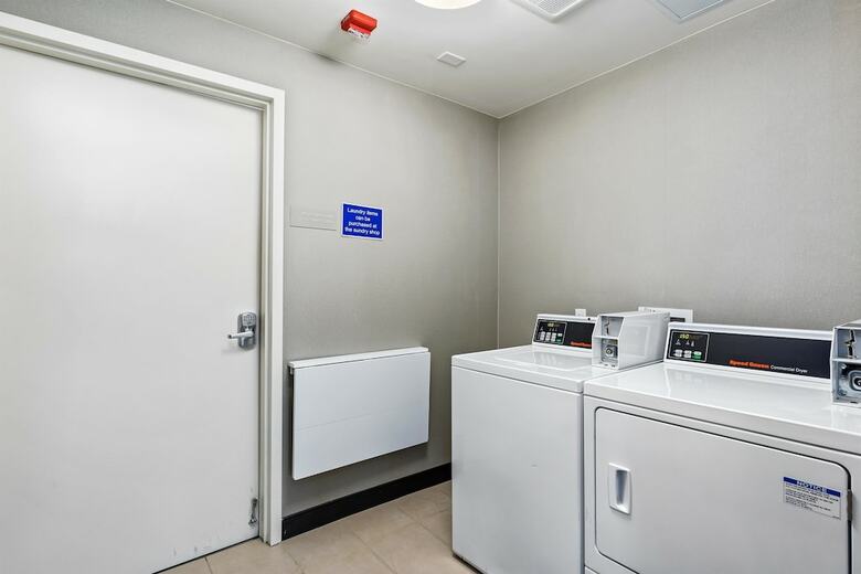 Best Western Plus Philadelphia-pennsauken Hotel