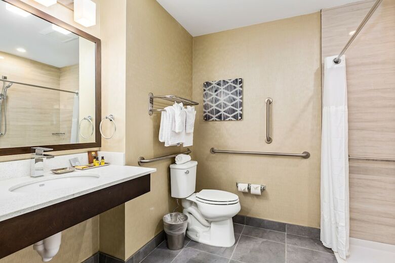 Best Western Plus Philadelphia-pennsauken Hotel