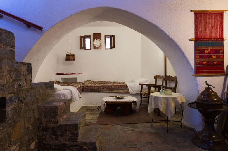 Homes Of Cretan Tradition