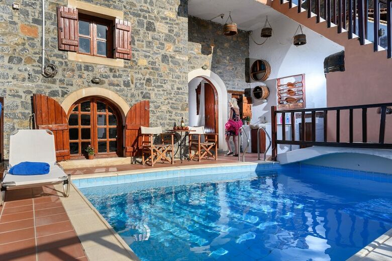 Homes Of Cretan Tradition