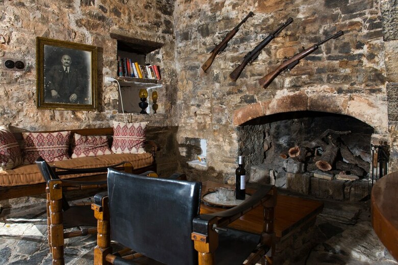 Homes Of Cretan Tradition