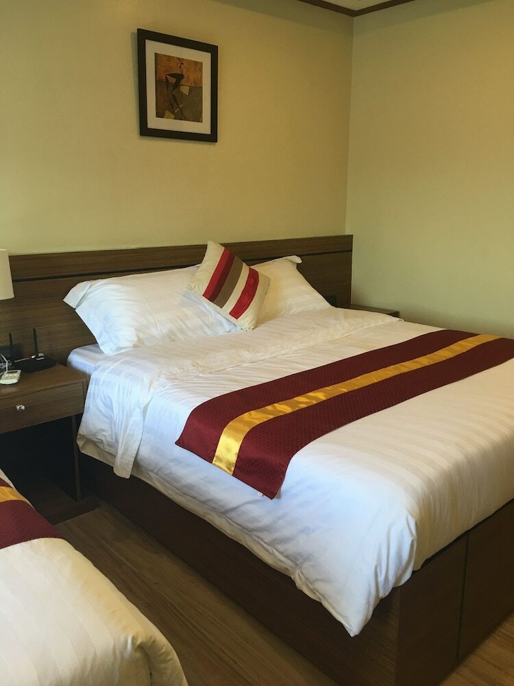 Hostal Robinland Residences - Hostel