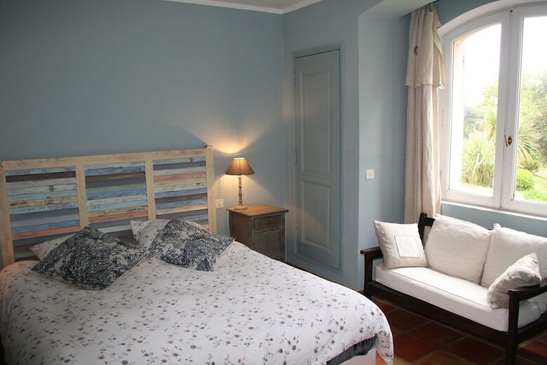 Hotel Chambres D'h�tes Les Figuiers