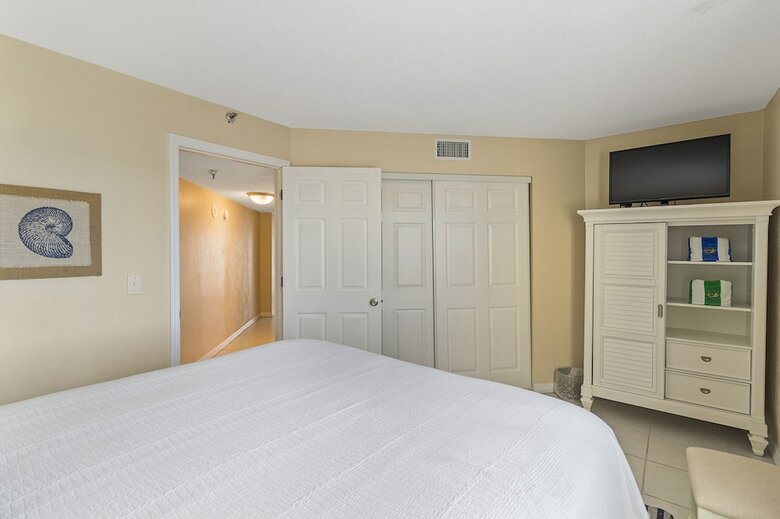 Tropical Suites At Sunglow Resort