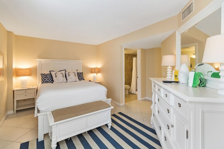Tropical Suites At Sunglow Resort