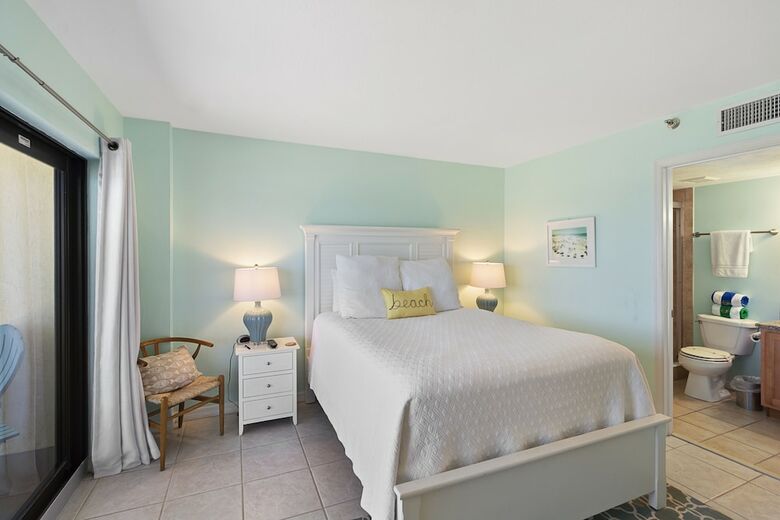 Tropical Suites At Sunglow Resort
