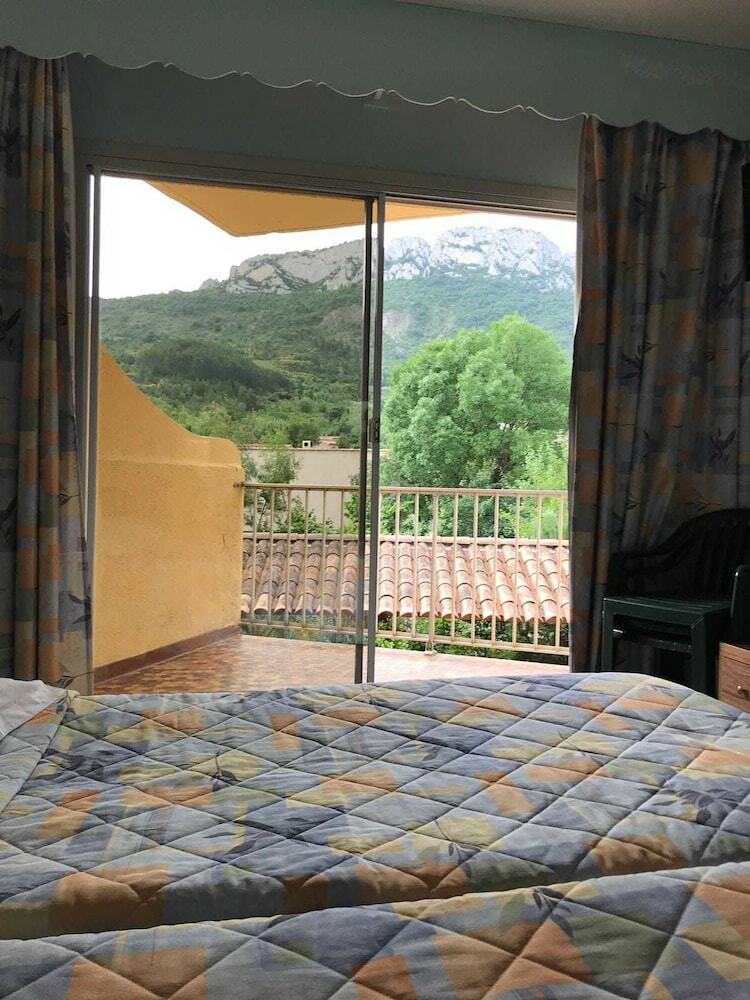 Hotel H�tel Sous L'olivier