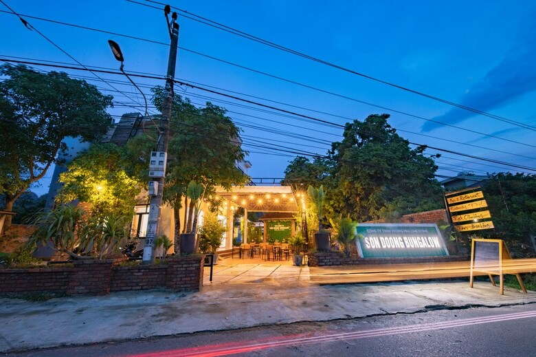 Hotel Son Doong Bungalow