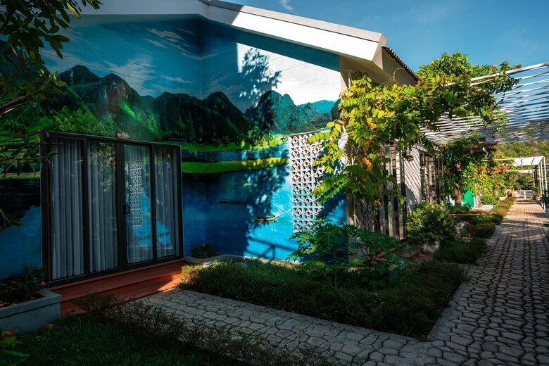 Hotel Son Doong Bungalow
