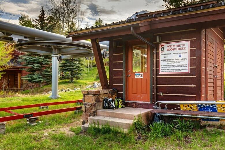 Abode At Teewinot Cabin