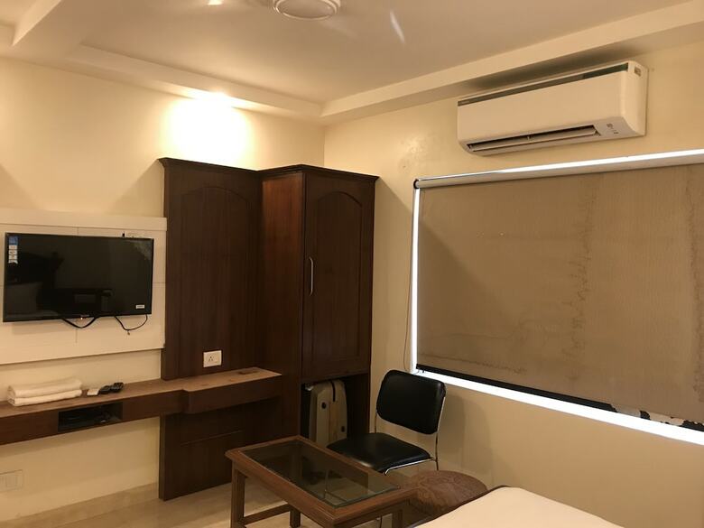 Hotel Avtar At New Delhi Railway Station
