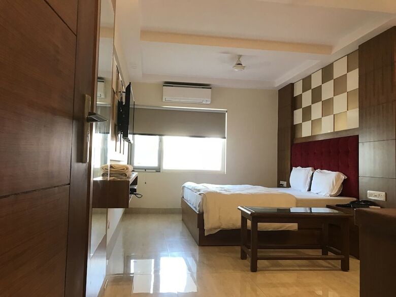 Hotel Avtar At New Delhi Railway Station