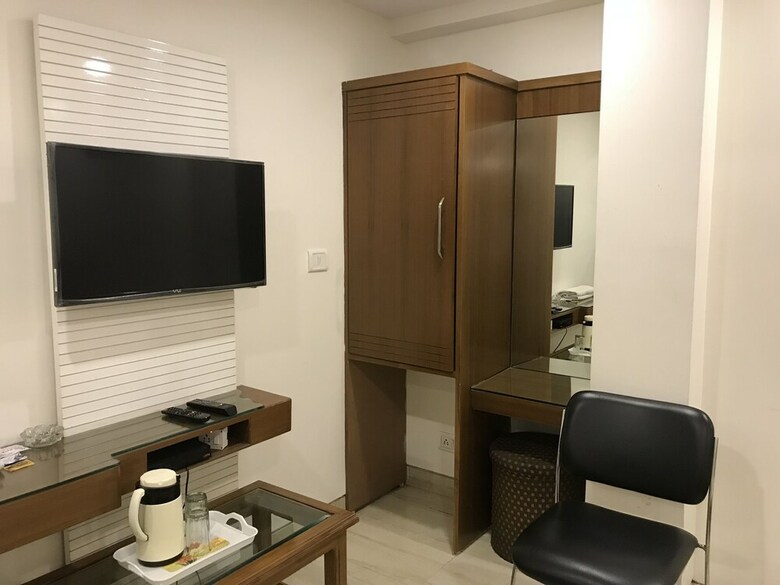 Hotel Avtar At New Delhi Railway Station
