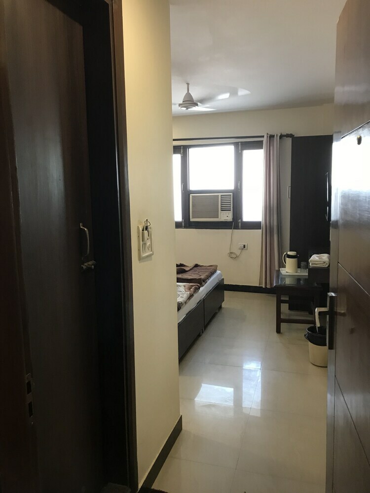 Hotel Avtar At New Delhi Railway Station