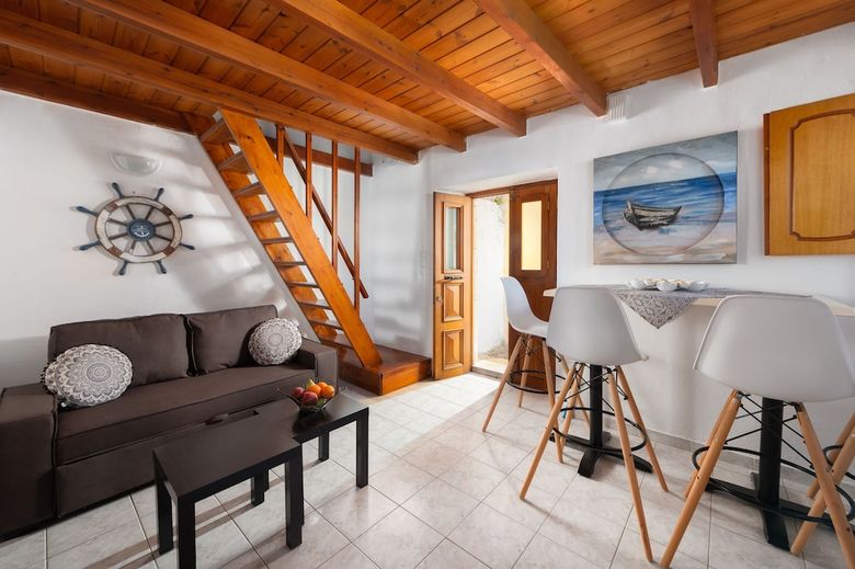 Apartamentos Evgenias House