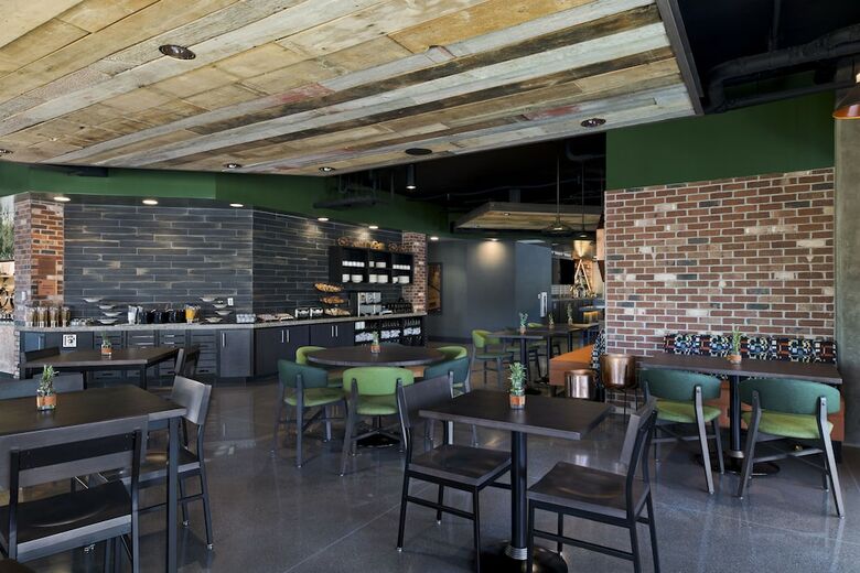 Hotel Oxford Suites Paso Robles