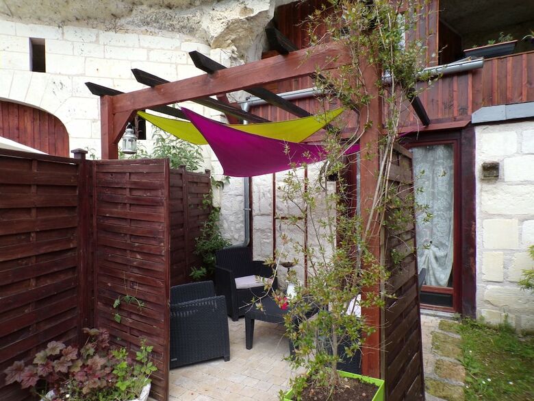 Hotel Les Troglos De Beaulieu