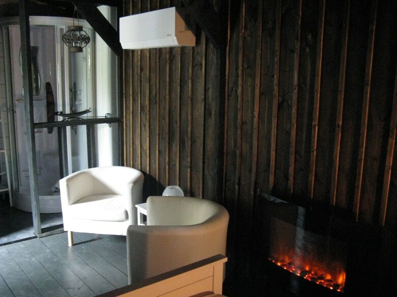 Hotel Les Troglos De Beaulieu