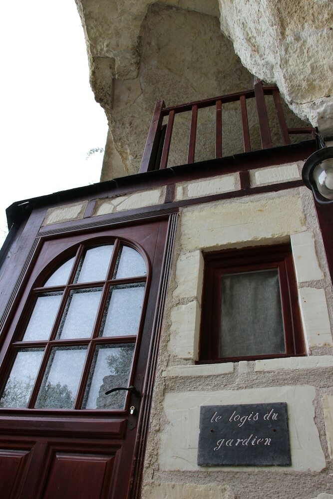 Hotel Les Troglos De Beaulieu