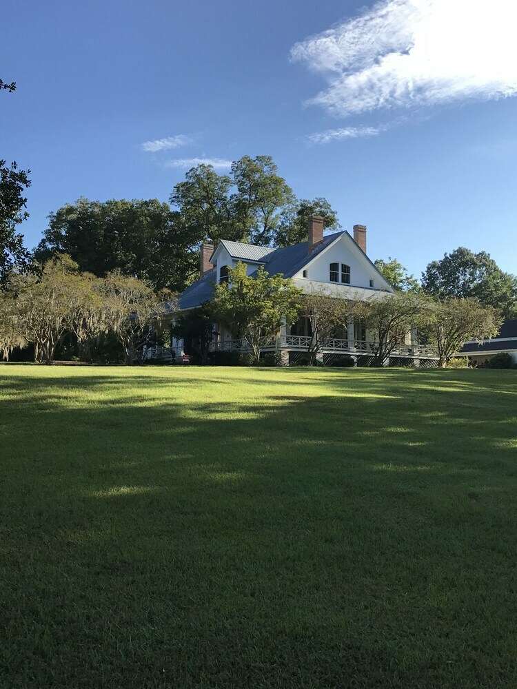 Bed & Breakfast Canemount Plantation Inn