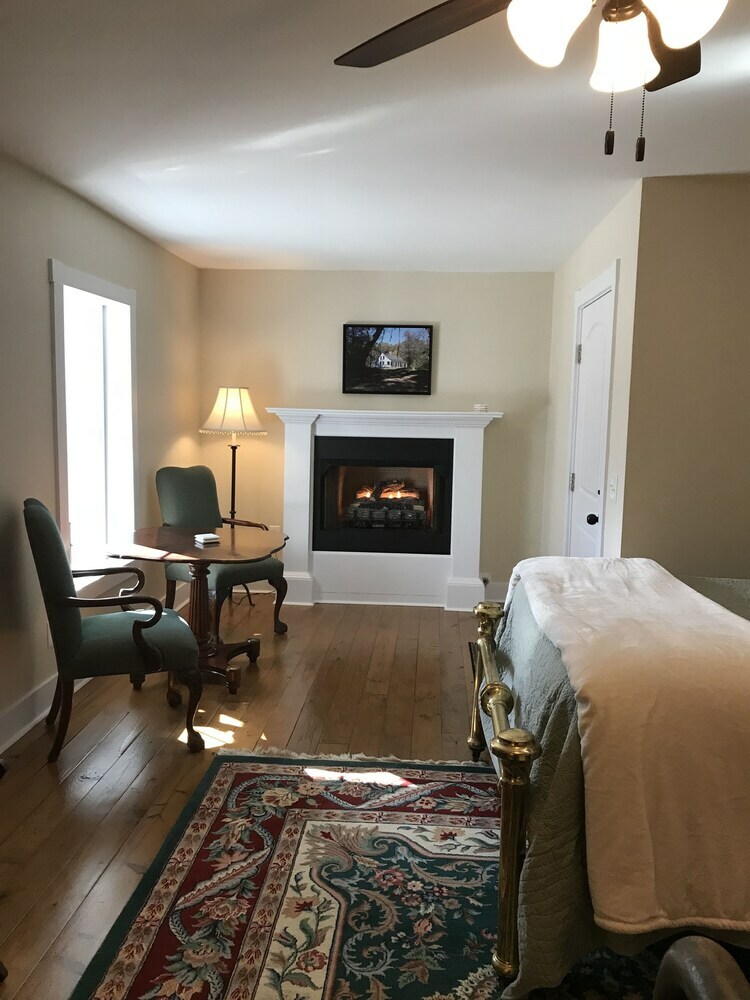 Bed & Breakfast Canemount Plantation Inn