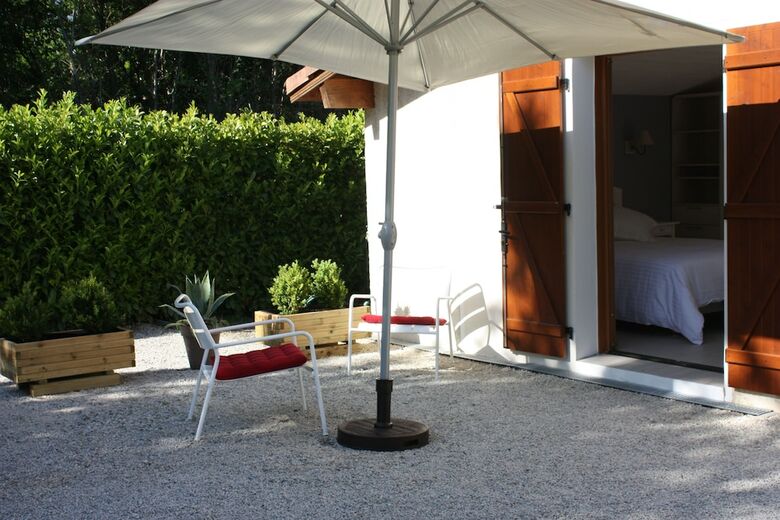 Hotel Chambres D'h�tes Les Arums de Sanguinet