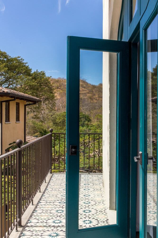 Santarena Hotel At Las Catalinas