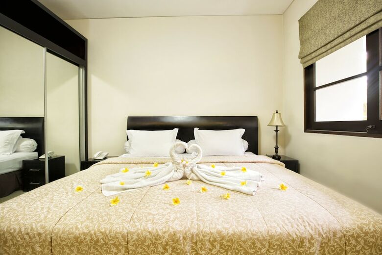 Bed & Breakfast Inkuta Residence And Villa