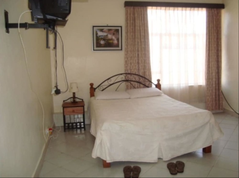 Hotel Angaza Guest House