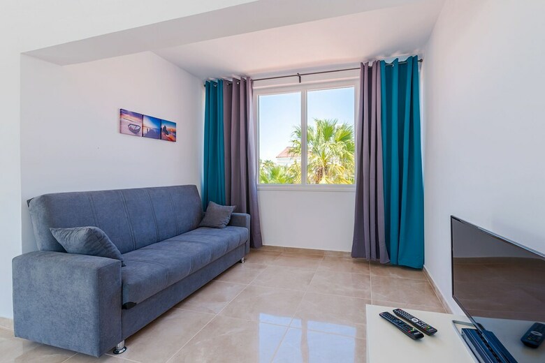 Color Cyprus Amozoniu Apartments