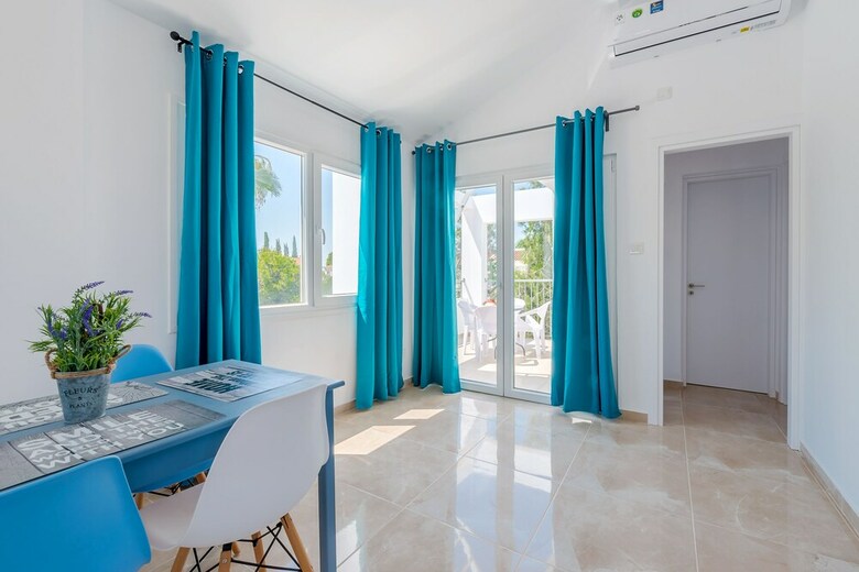 Color Cyprus Amozoniu Apartments