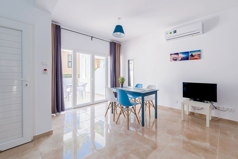 Color Cyprus Amozoniu Apartments