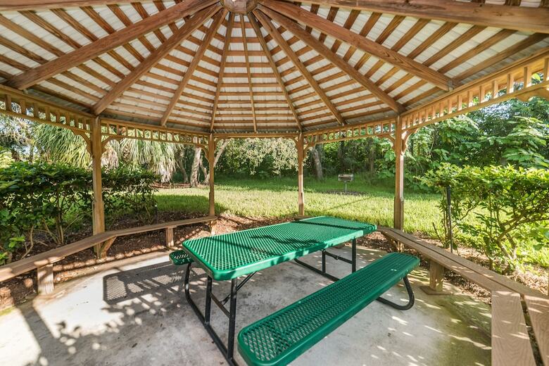 Ov1311 - Emerald Island - 4 Bed 3 Baths Townhome