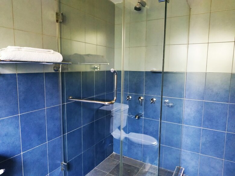 Hotel Zereniti House