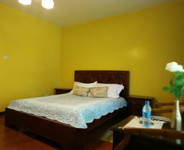 Hotel Zereniti House