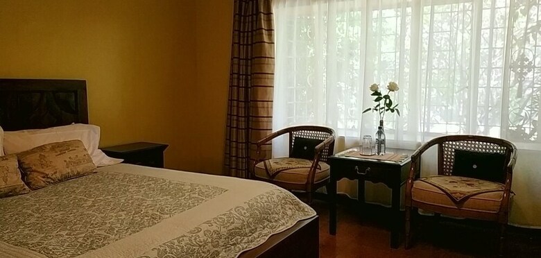 Hotel Zereniti House