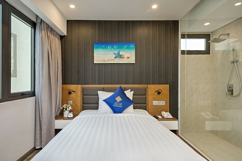 Jolia Hotel And Apartment - My Khe Beach