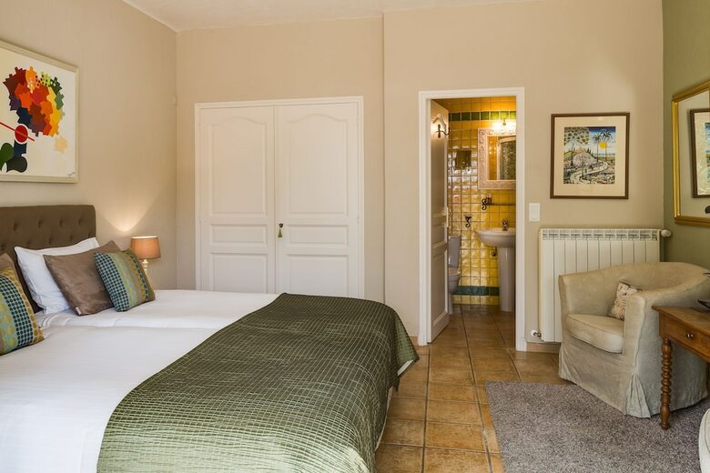 Bed & Breakfast Chambres D'h�tes Villa C�dria